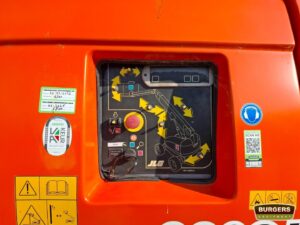 JLG 660SJ