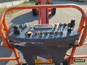JLG 660SJ