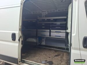 Peugeot Boxer 2.2 BlueHDi 120 L2H2 Premium