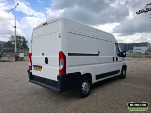 Peugeot Boxer 2.2 BlueHDi 120 L2H2 Premium